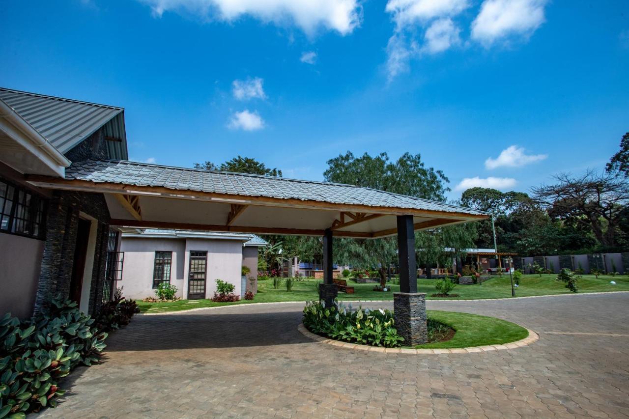 Kinga Homes Boutique Hotel Моши Екстериор снимка