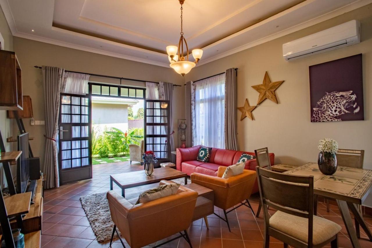 Kinga Homes Boutique Hotel Моши Екстериор снимка