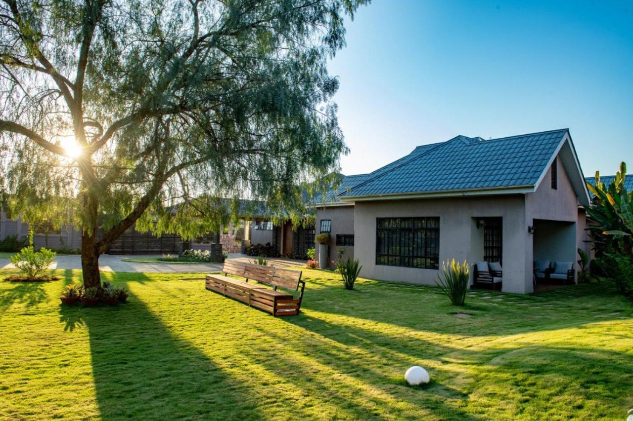Kinga Homes Boutique Hotel Моши Екстериор снимка